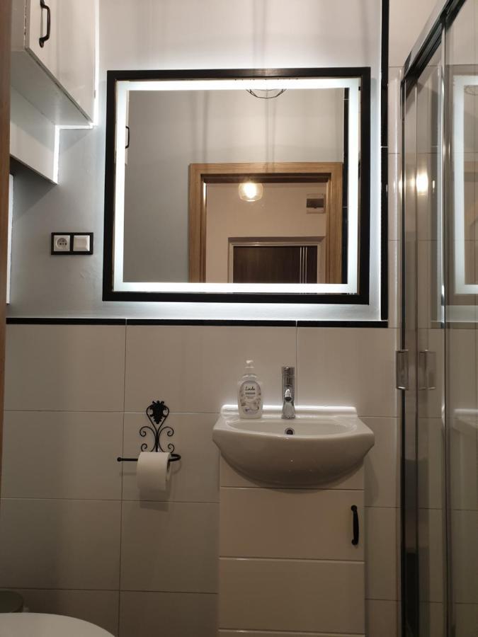 Kobi Apartment *
